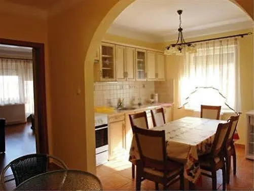 Apartament Attila Héviz